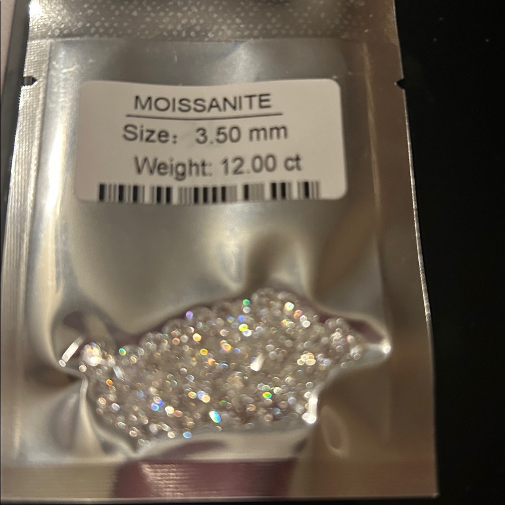 Moissanite Gemstones 3.50 mm. 12ct